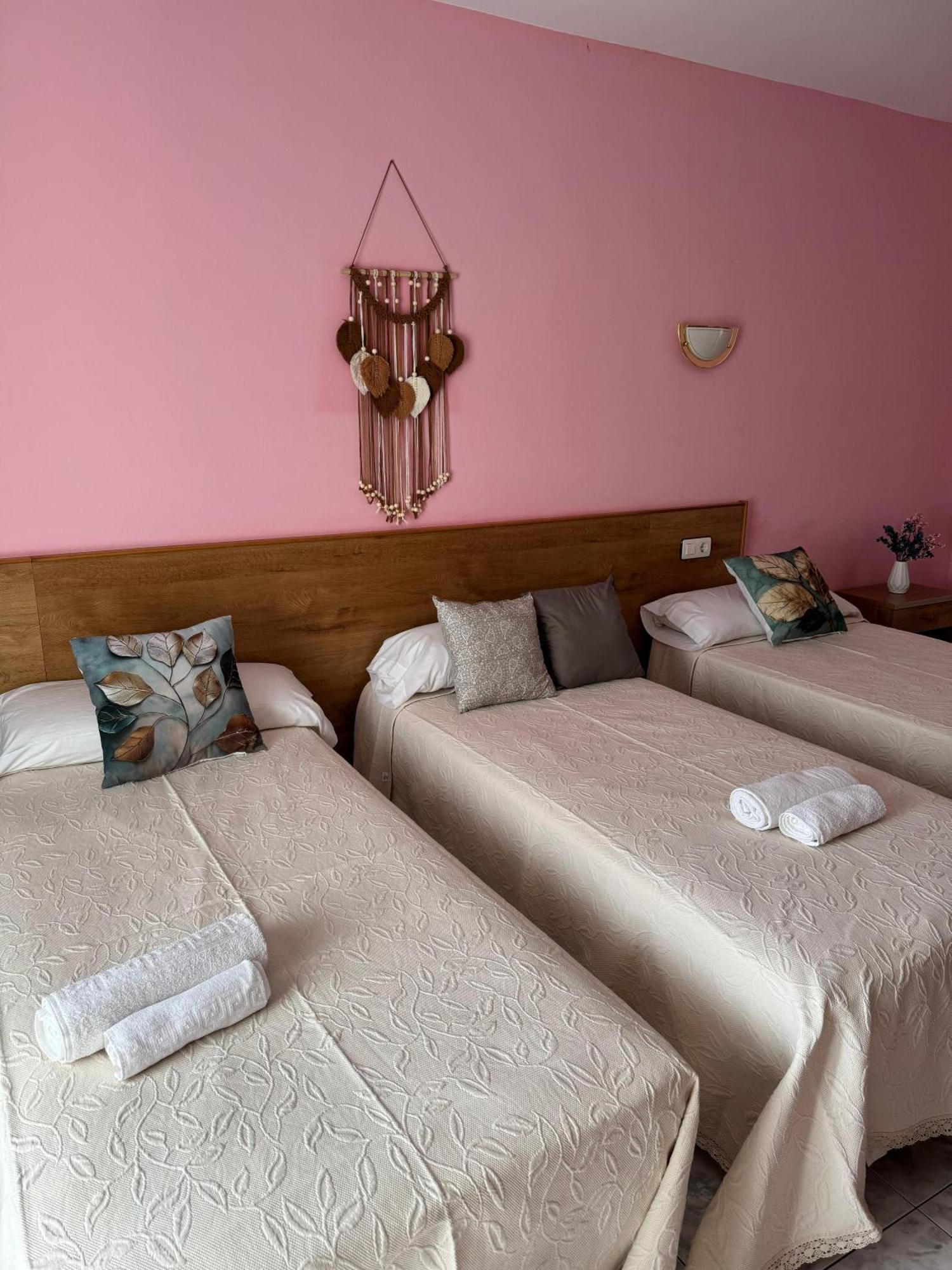 Hotel Campestre Chamuinas Pontevedra Bilik gambar