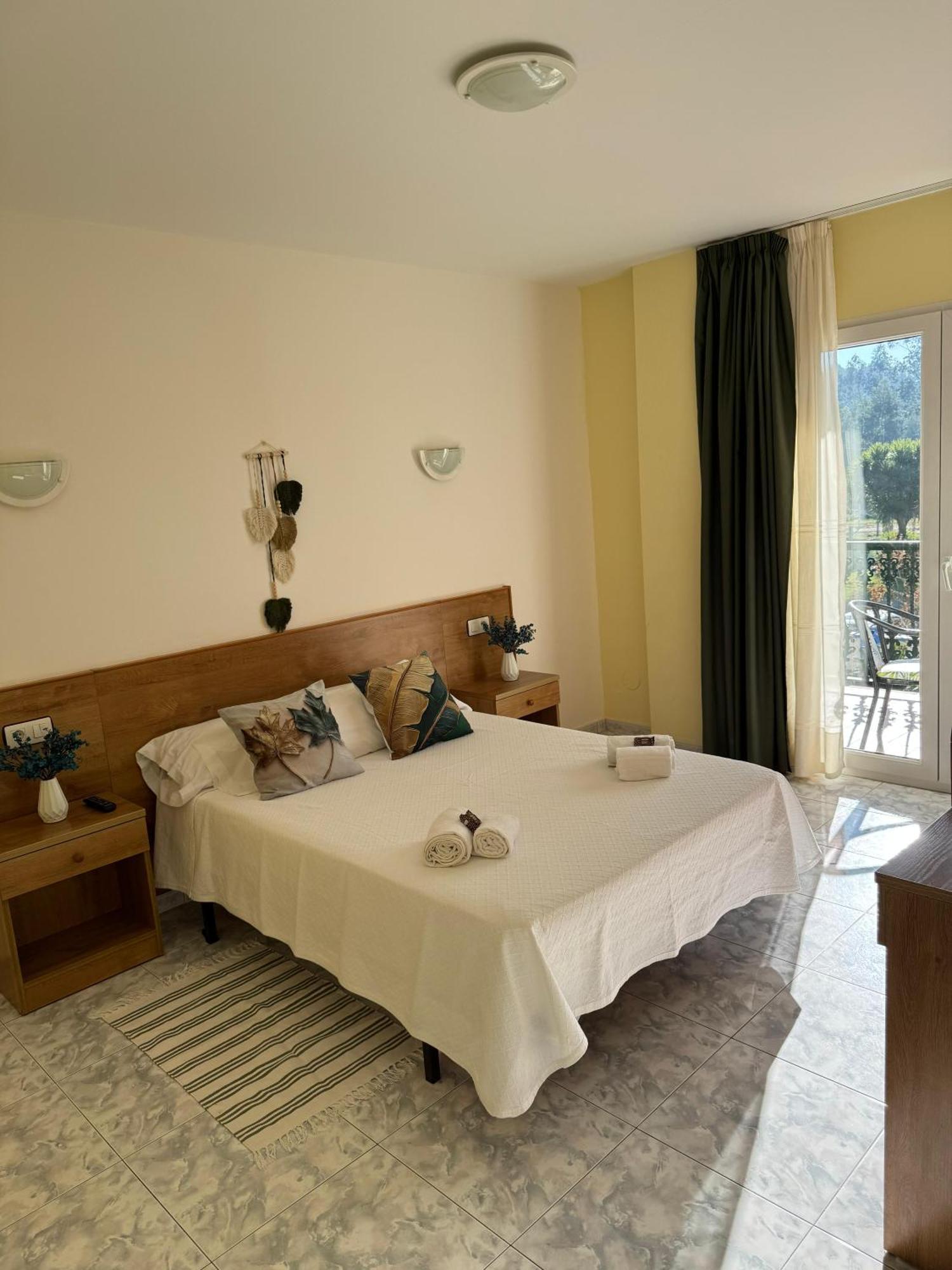 Hotel Campestre Chamuinas Pontevedra Bilik gambar
