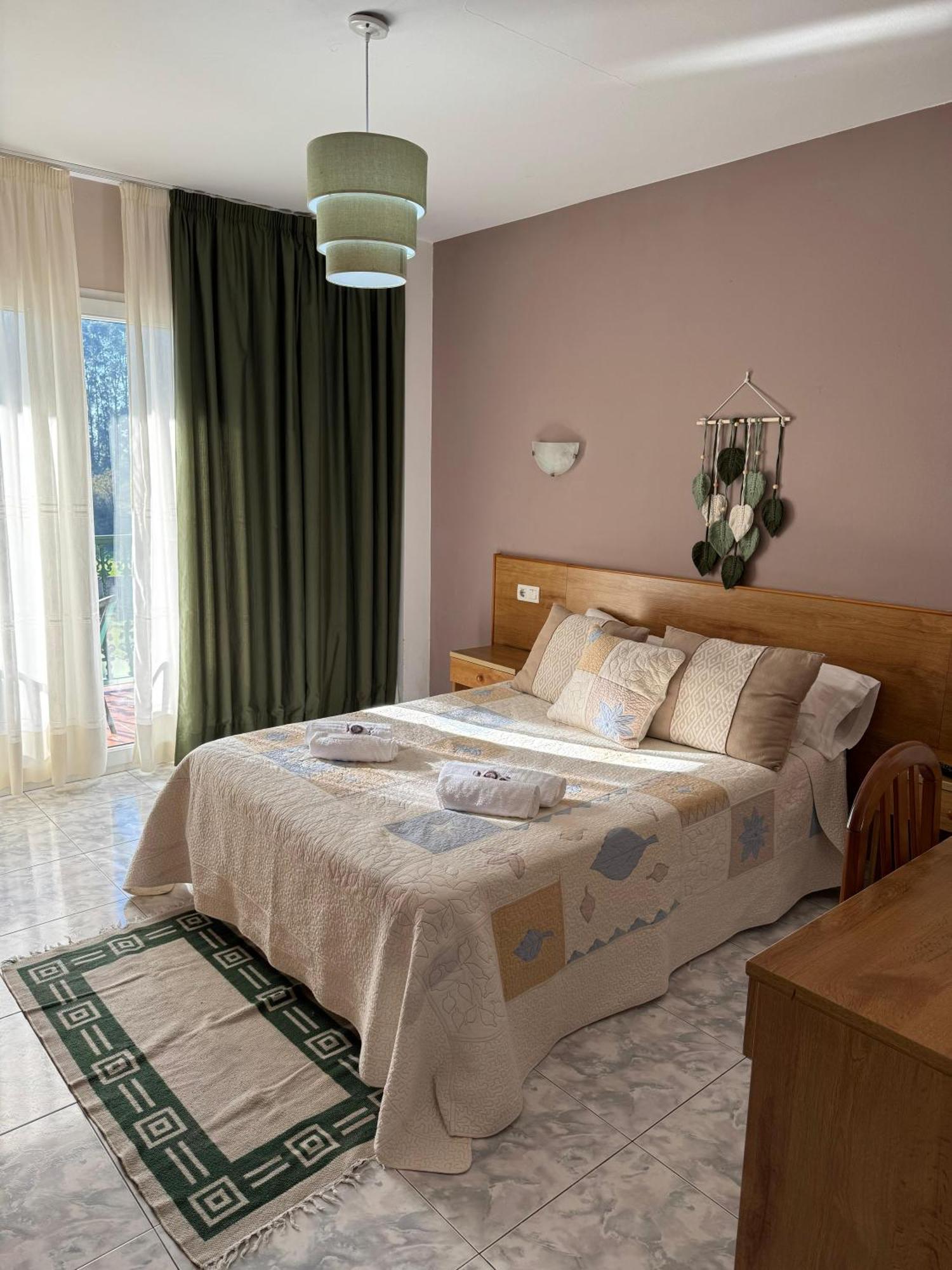 Hotel Campestre Chamuinas Pontevedra Bilik gambar