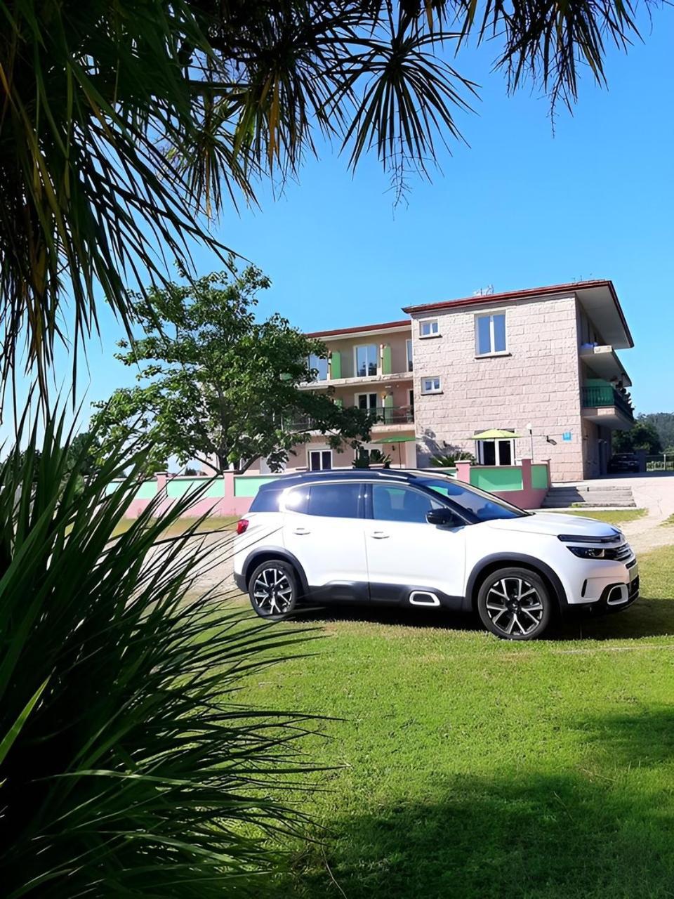 Hotel Campestre Chamuinas Pontevedra Luaran gambar